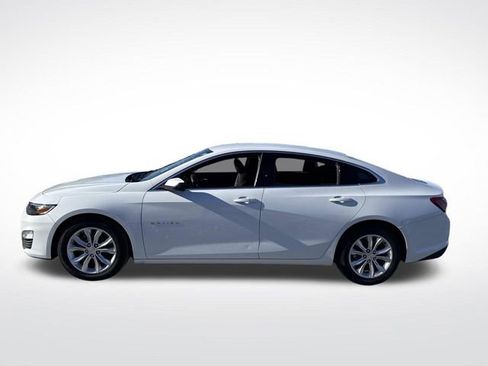 Used 2022 Chevrolet Malibu LT image 2
