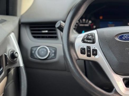 Used 2013 Ford Edge SE image 14
