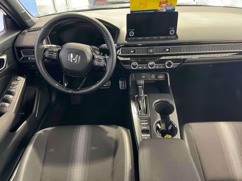 Used 2024 Honda Civic Sport image 11