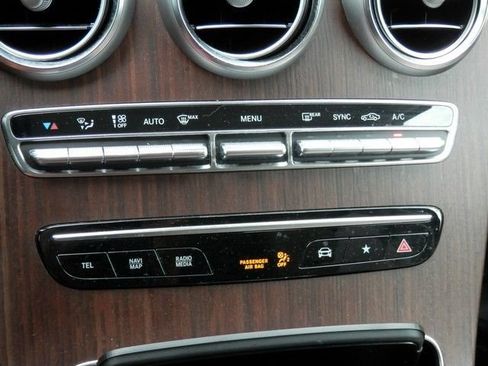 Used 2022 Mercedes-Benz GLC 300 4MATIC image 30