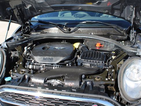 Used 2018 MINI Cooper Clubman S image 36