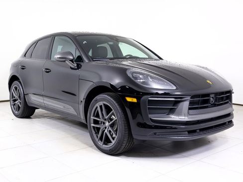 New 2026 Porsche Macan Turbo image 32
