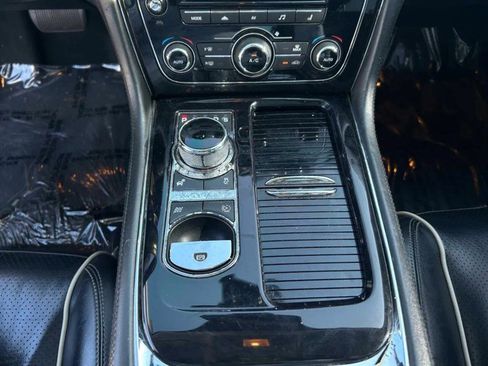 Used 2014 Jaguar XJ L Portfolio image 13