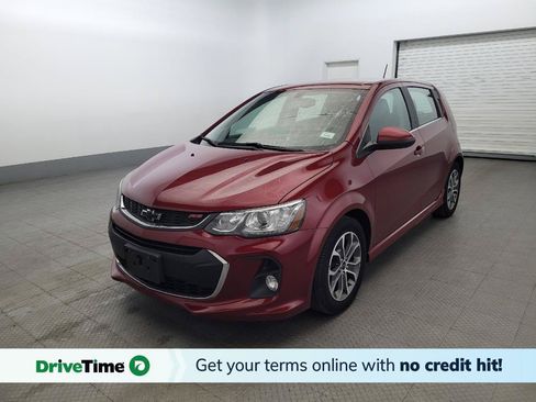 Used 2018 Chevrolet Sonic LT FWD image 1