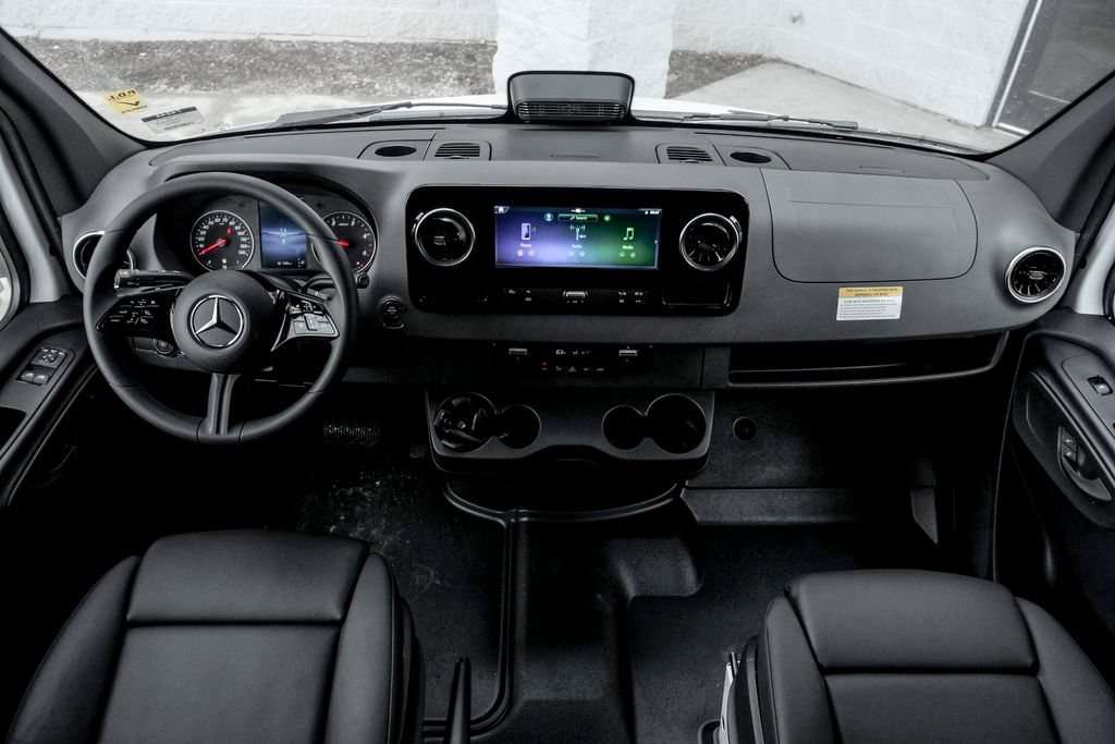 Used 2026 Mercedes-Benz Sprinter 2500 image 17