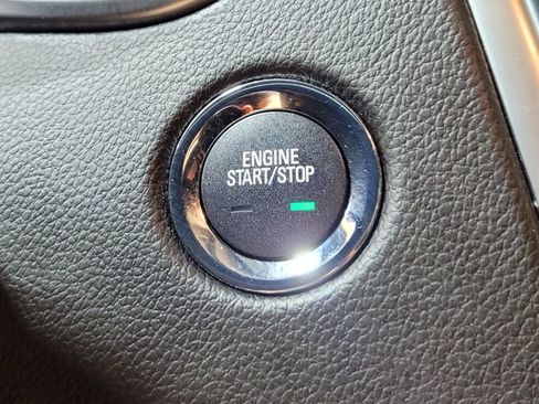 Used 2015 Cadillac SRX Luxury w/ Driver Awareness Package image 39