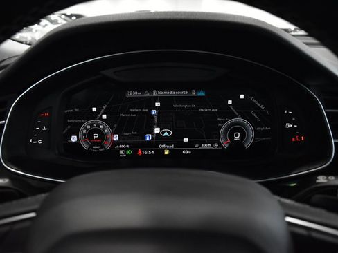 Used 2023 Audi Q8 Premium Plus w/ Premium Plus Package image 18