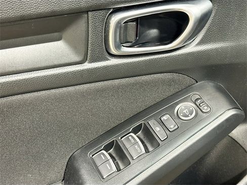 Used 2025 Honda Civic Sport image 19