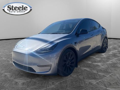 Used 2025 Tesla Model Y Performance image 1