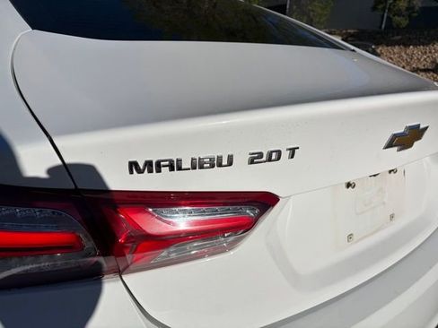 Used 2020 Chevrolet Malibu Premier FWD image 13