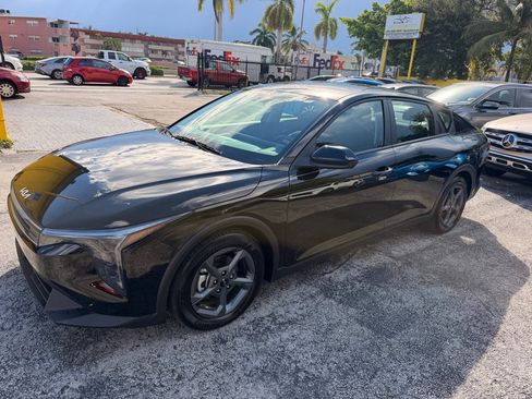 Used 2026 Kia K4 FWD image 2