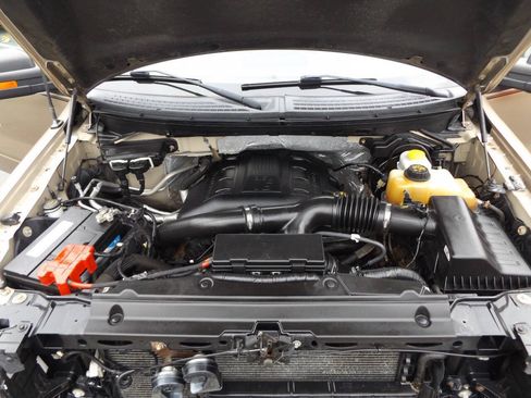 Used 2013 Ford F150 XLT w/ Mid Equipment Group AWD/4WD image 29