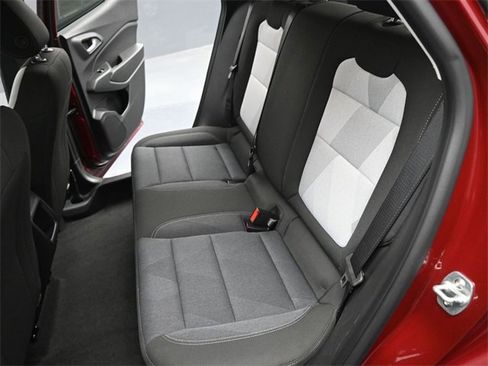 Used 2025 Chevrolet Trax LS image 17