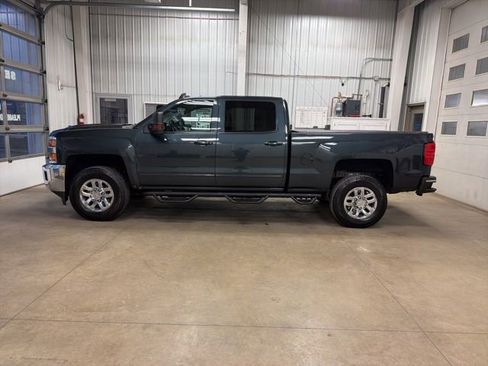 Used 2019 Chevrolet Silverado 3500 LT image 10