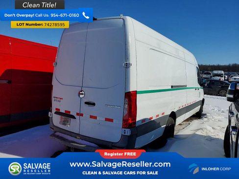 Used 2019 Freightliner Sprinter 170 Cargo image 4