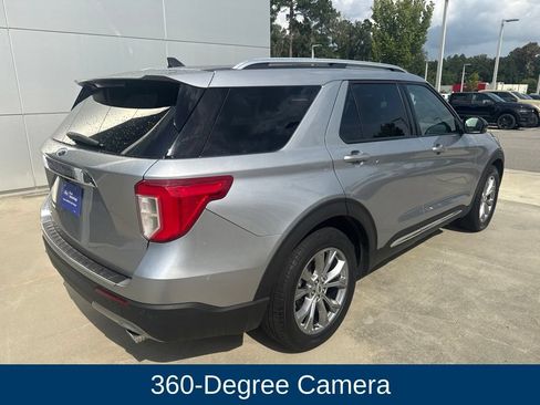 Used 2022 Ford Explorer Limited w/ Equipment Group 301A RWD image 6