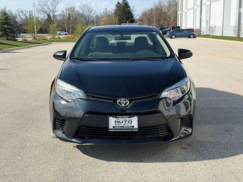 Used 2016 Toyota Corolla LE image 2