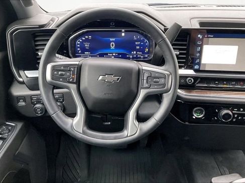 Used 2023 Chevrolet Silverado 1500 LT Trail Boss image 8