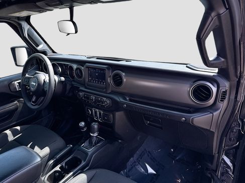 Used 2023 Jeep Wrangler Sport AWD/4WD image 12