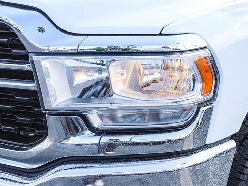 Used 2023 RAM 2500 Big Horn w/ Cold Weather Group image 8