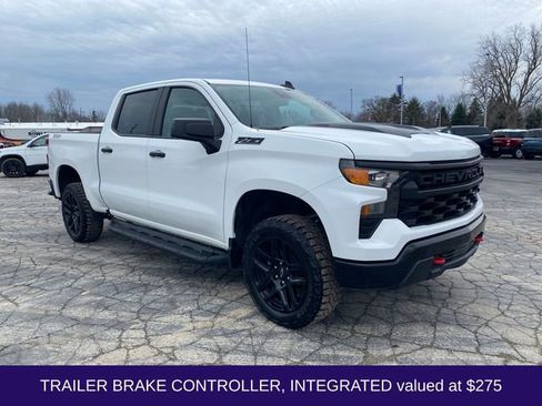 Used 2023 Chevrolet Silverado 1500 Custom Trail Boss w/ LPO, Dark Essentials Package AWD/4WD image 11