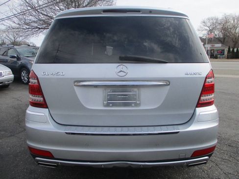 Used 2010 Mercedes-Benz GL 450 4MATIC image 3