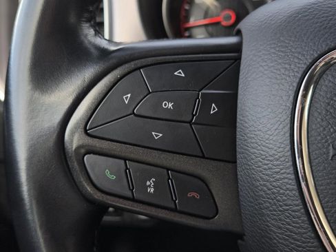 Used 2022 Dodge Charger SXT RWD image 10