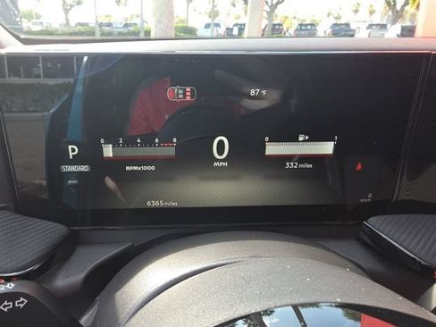 Used 2026 Nissan Kicks SR FWD image 6