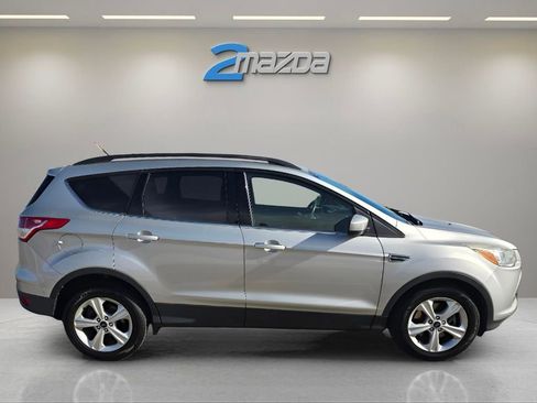 Used 2014 Ford Escape SE w/ Equipment Group 201A image 6