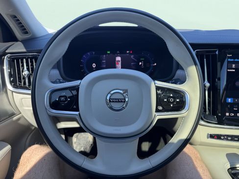 Used 2024 Volvo S90 T8 Ultimate w/ Lounge Package image 59