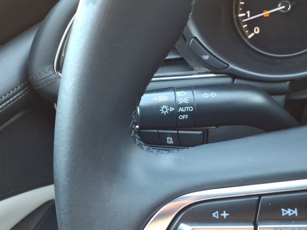 Used 2019 MAZDA MAZDA3 AWD Hatchback image 29