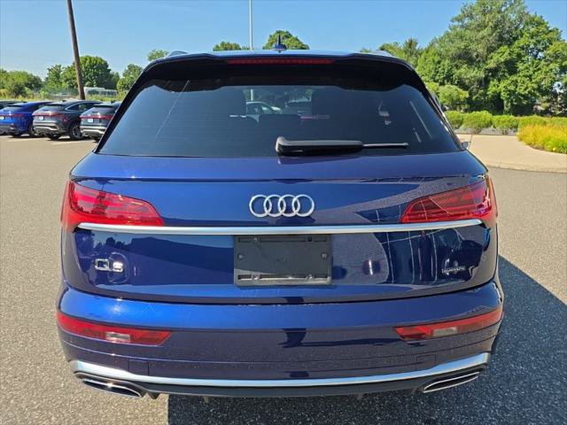 Certified 2024 Audi Q5 2.0T Premium w/ Convenience Package AWD/4WD image 6