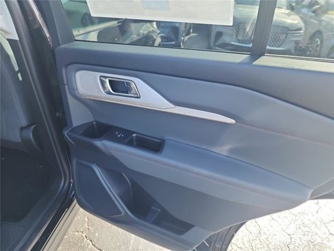 New 2026 Ford Explorer Active image 20