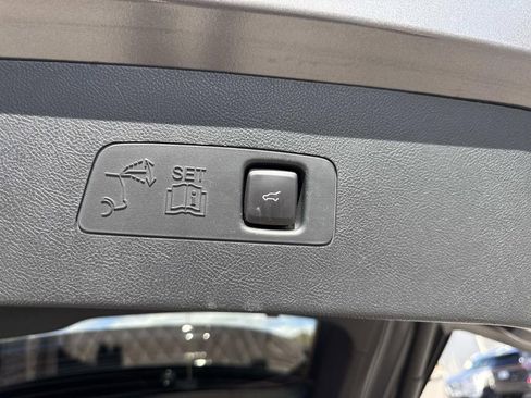 Certified 2021 Lincoln Corsair Reserve w/ Equipment Group 201A image 12