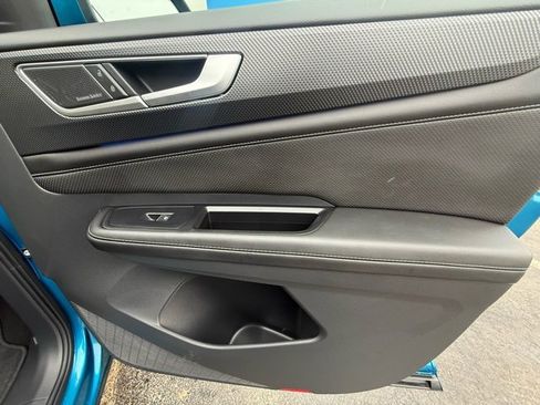 Used 2024 Volkswagen Atlas Cross Sport SEL Premium R-Line image 19