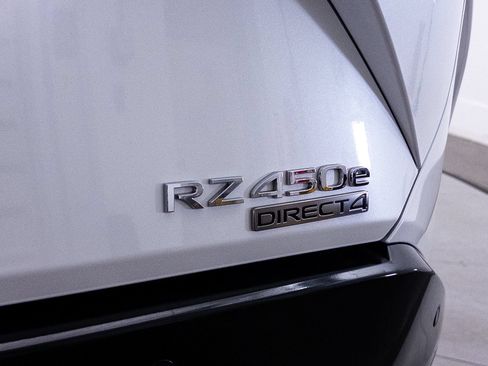Used 2023 Lexus RZ 450e Premium w/ Technology Package AWD/4WD image 5