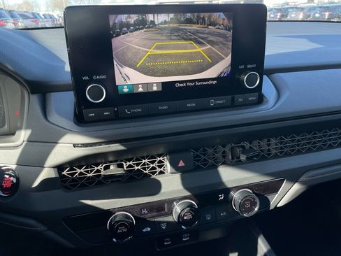 Certified 2025 Honda Accord LX image 17