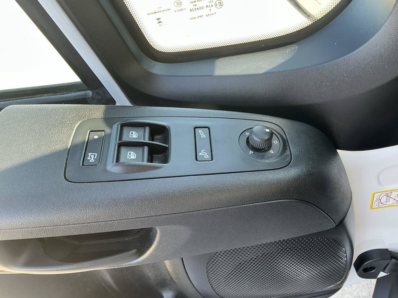 Used 2023 RAM ProMaster 1500 FWD image 12