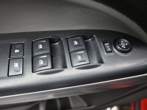 Used 2016 Chevrolet Colorado LT w/ Luxury Package, Chrome image 17