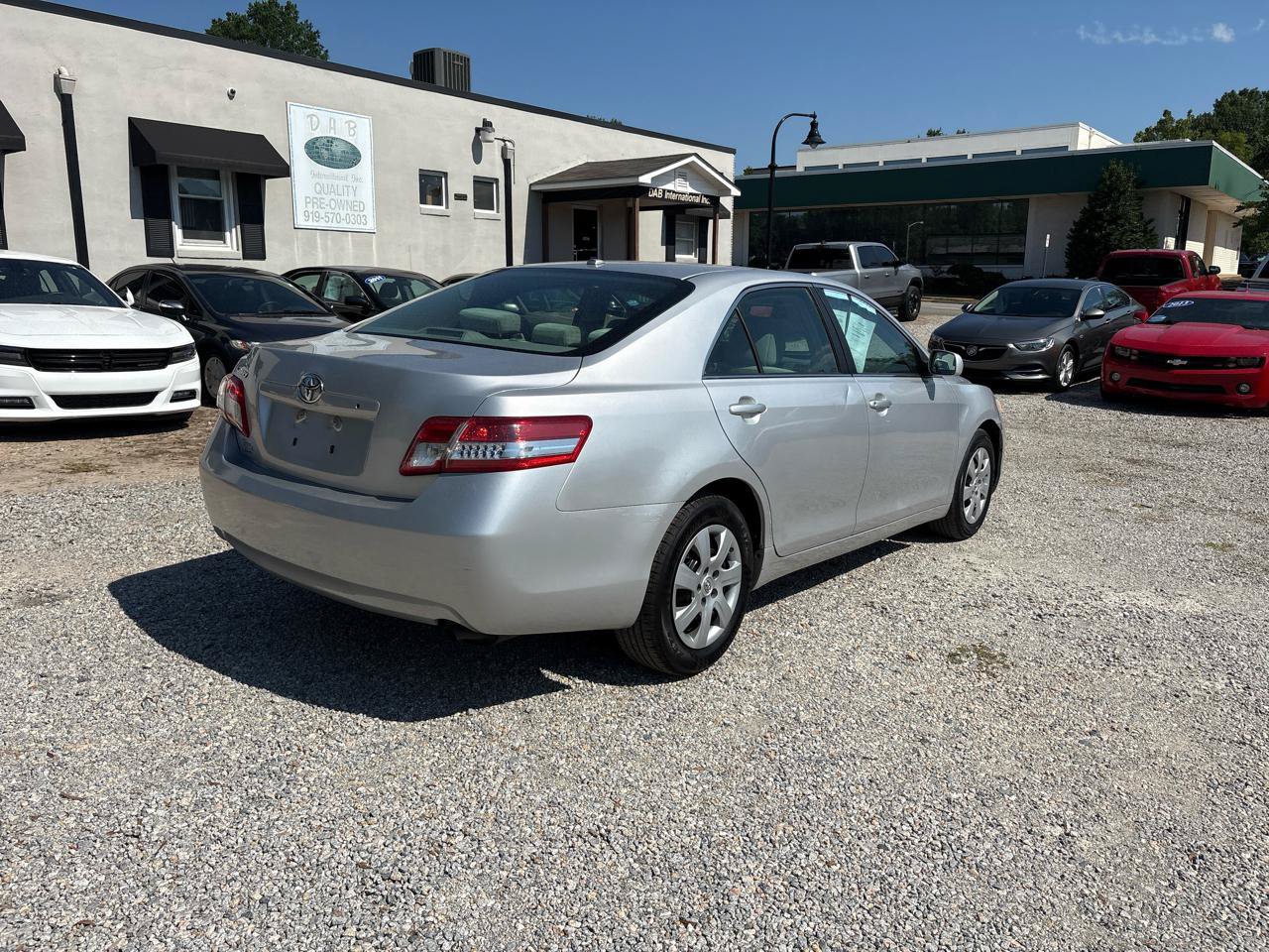 Used 2010 Toyota Camry FWD image 9