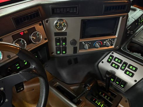 Used 2006 HUMMER H1 4-Door Open Top AWD/4WD image 7