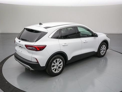 Certified 2023 Ford Escape Active w/ Tech Pack #2 FWD image 4