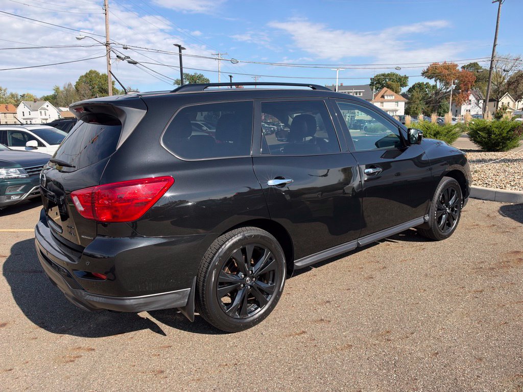 Used 2018 Nissan Pathfinder SL w/ Midnight Edition Package AWD/4WD image 5