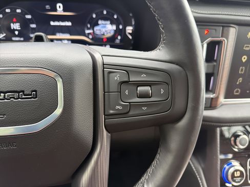 Used 2024 GMC Yukon XL Denali Ultimate AWD/4WD image 20