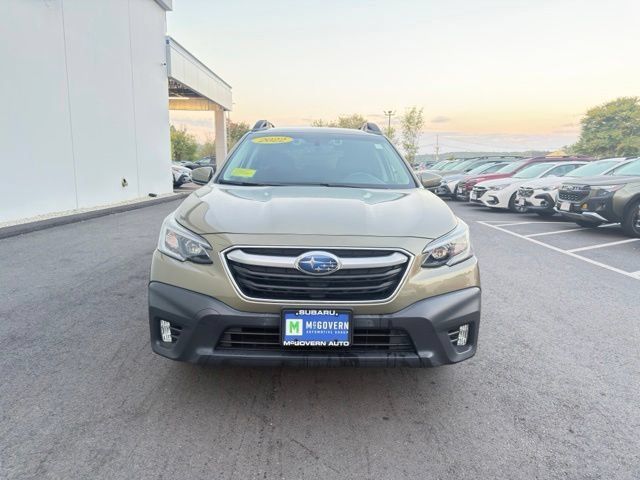 Used 2022 Subaru Outback Premium AWD/4WD image 4