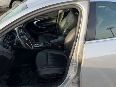 Used 2016 Buick Regal image 14