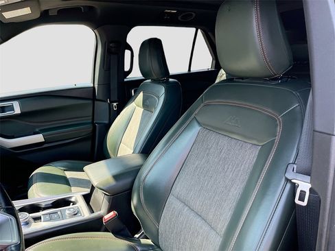 Used 2022 Ford Explorer Timberline image 18