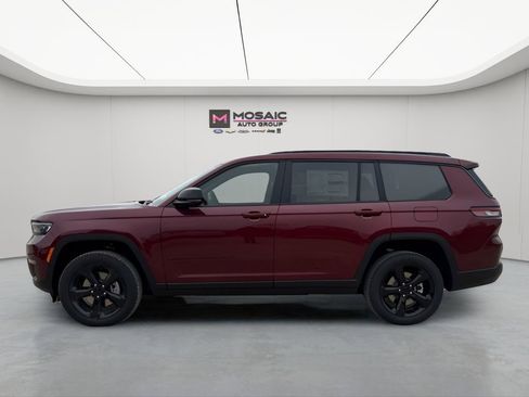 New 2025 Jeep Grand Cherokee L Limited w/ Luxury Tech Group II AWD/4WD image 4