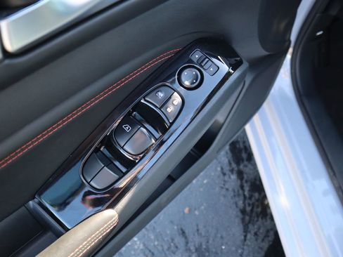 Used 2023 Nissan Altima 2.5 SR image 17