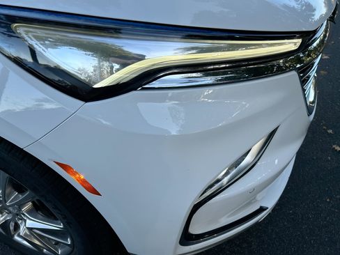 Used 2022 Buick Enclave Premium w/ Experience Buick Package image 11